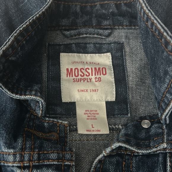 Vintage denim jacket from Mossimo Supply Co. Cute 90s jean jacket fitting large. - Picture 5 of 5